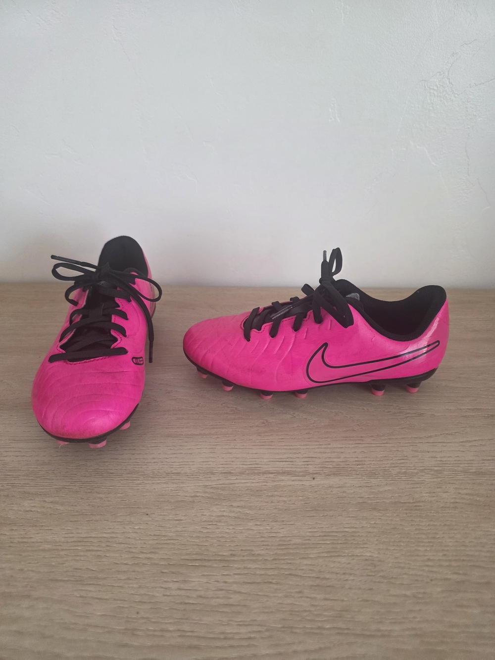 Nike Kids Hot Pink Soccer Cleats with Black Details *** Size 2.5Y***